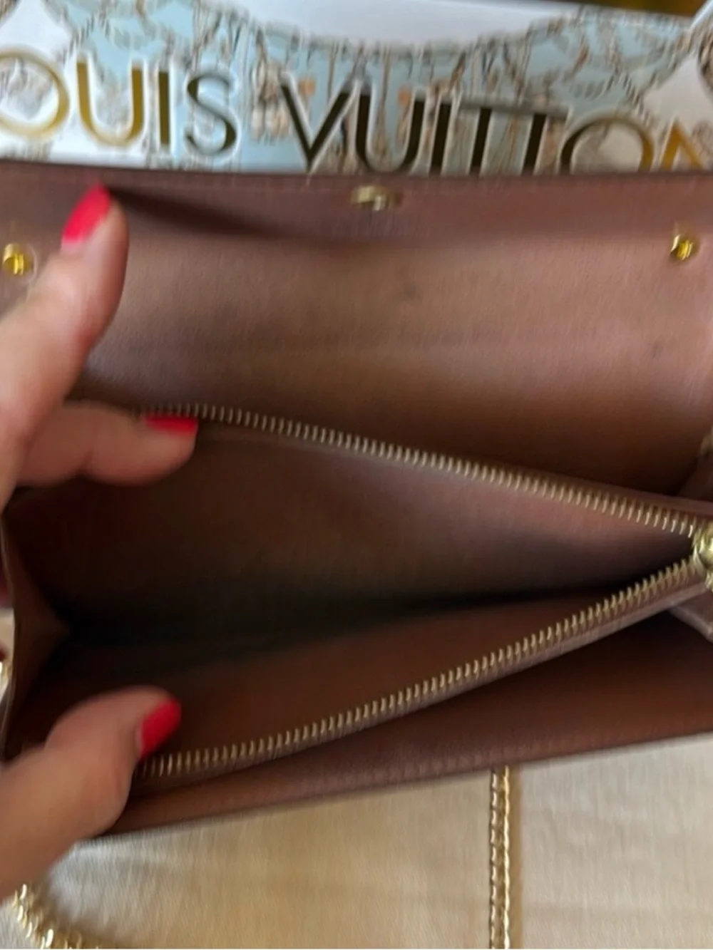 💯Authentic Louis Vuitton Sarah Long Wallet converted into a crossbody w/chain - Picture 5 of 11